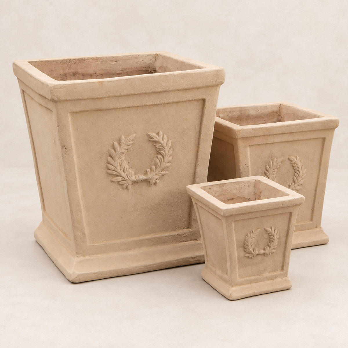 Set de 3 vasos cúbicos de terracota envejecida, estilo antiguo artesanal