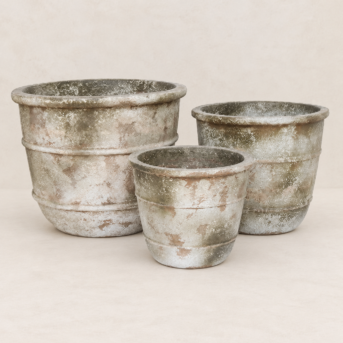 Set de 3 vasos de terracota pintada envejecida