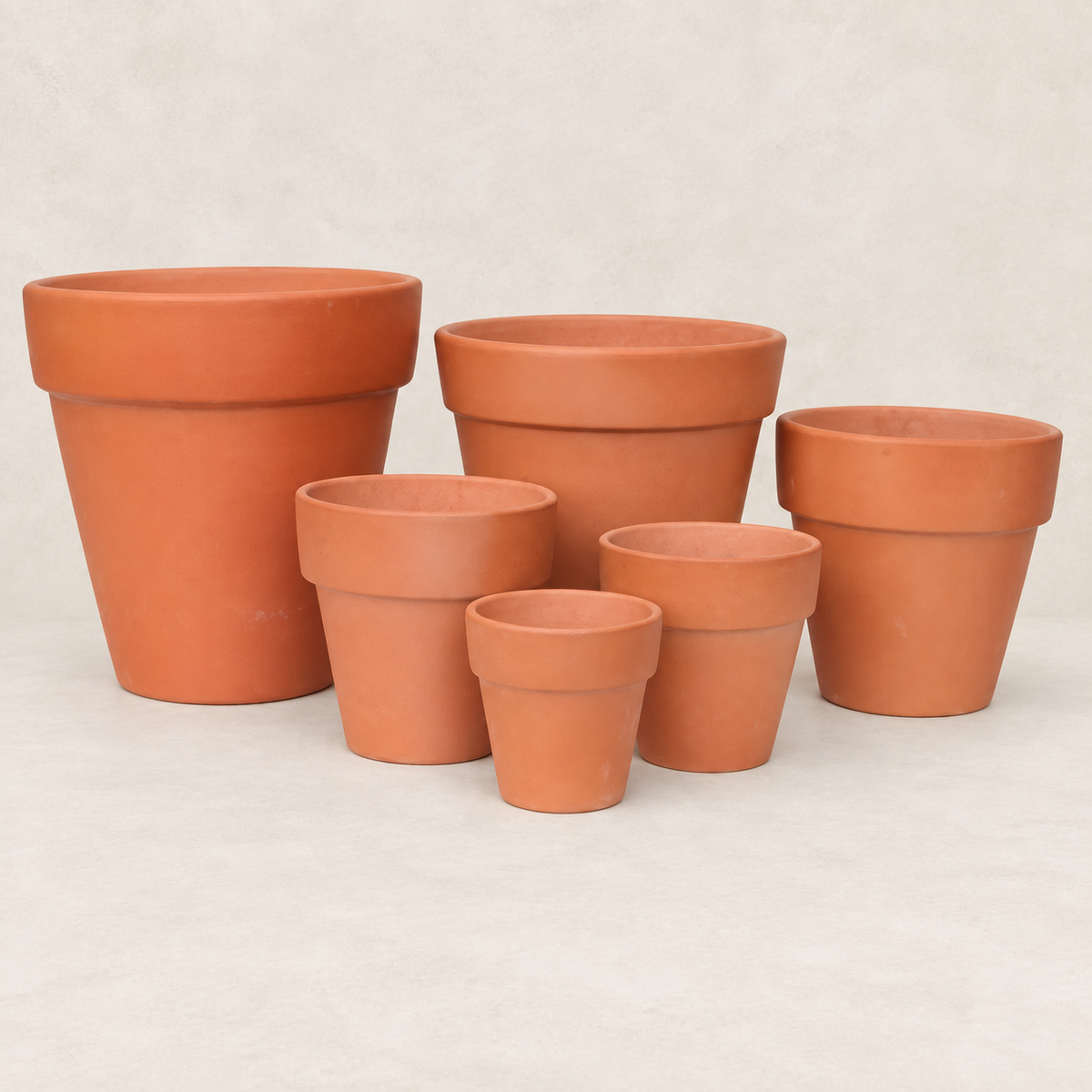 Set de 6 vasos de terracota, colección completa para exteriores